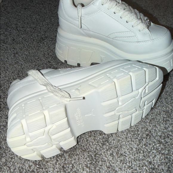 Windsor Smith White Platform Sneakers - Picture 4 of 5